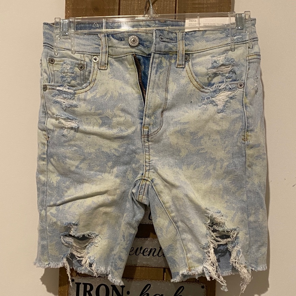 American Eagle Outfitters Blue and Yellow Patterned Denim Shorts